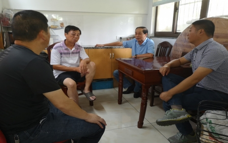 講原則、講擔(dān)當(dāng)、講奉獻(xiàn)，爭(zhēng)當(dāng)弘揚(yáng)正能量的典型 ---宣傳學(xué)習(xí)王德林同志的先進(jìn)事跡